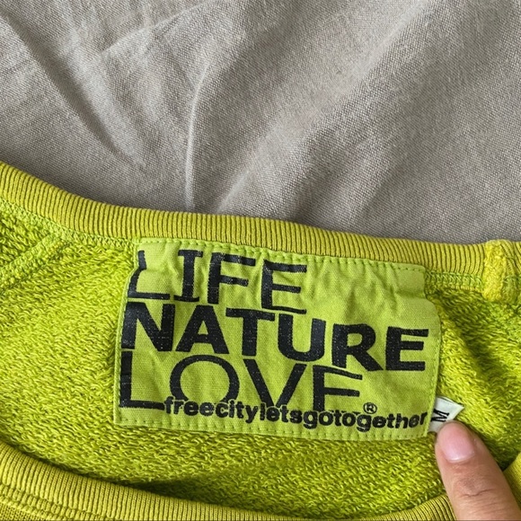 FREE CITY Rainbow Jump Sweatshirt - Picture 9 of 9